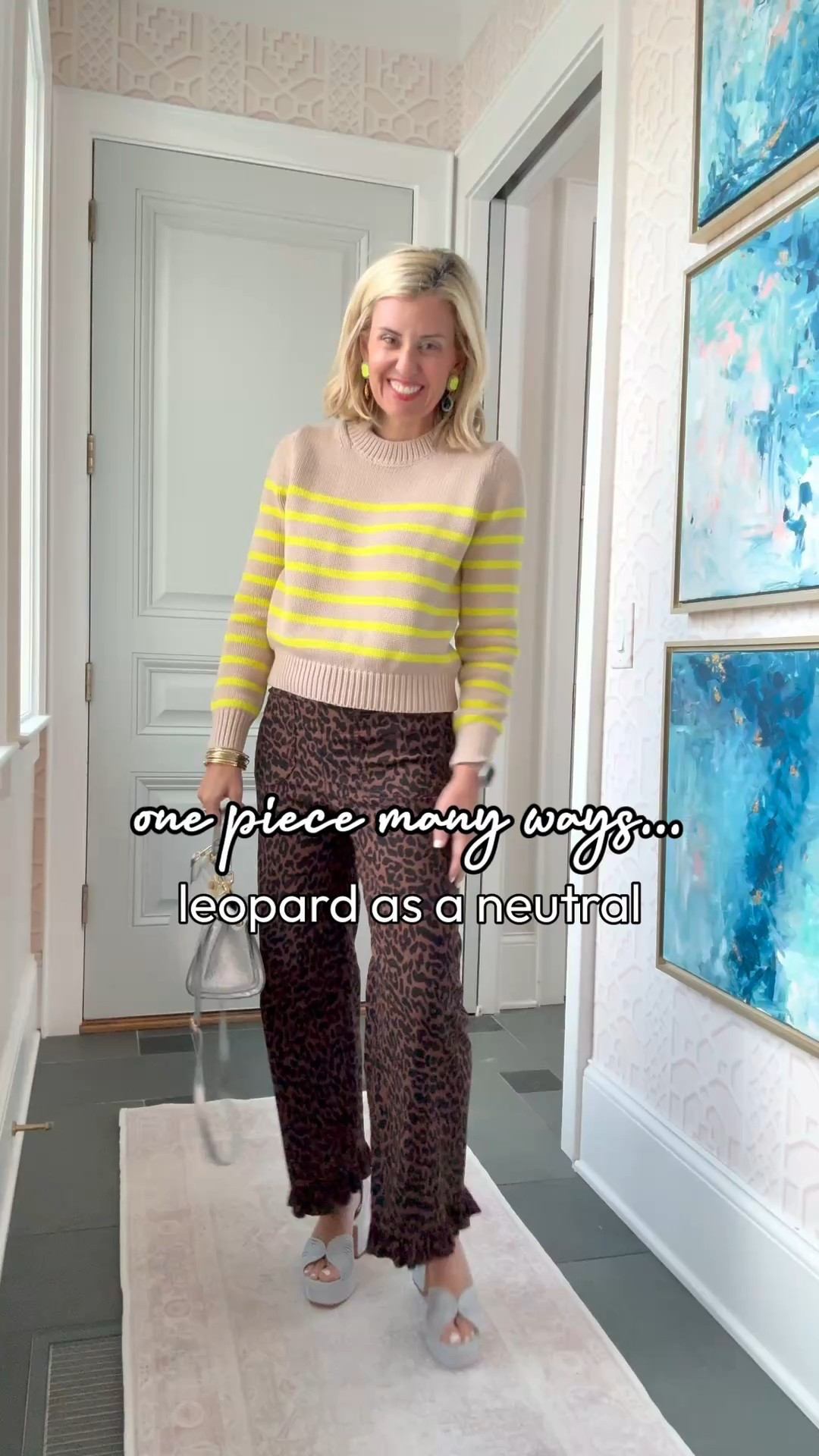 One piece many ways… did you know Leonard is a neutral?
pants- 26
Stripe sweater xs, blue shoes 8
White tee xs, blazer, xs, clogs 8
Green blouse xs, sneakers 8
Brown cardigan xs, mules 8
puff sleeve tee- xs, denim shoes 8
White v neck- xs, 7.5 sneakers 



#LTKmomlife #LTKOver40 #LTKdayinmylife

#LTKgrwm #LTKootd #LTKFindsUnder100