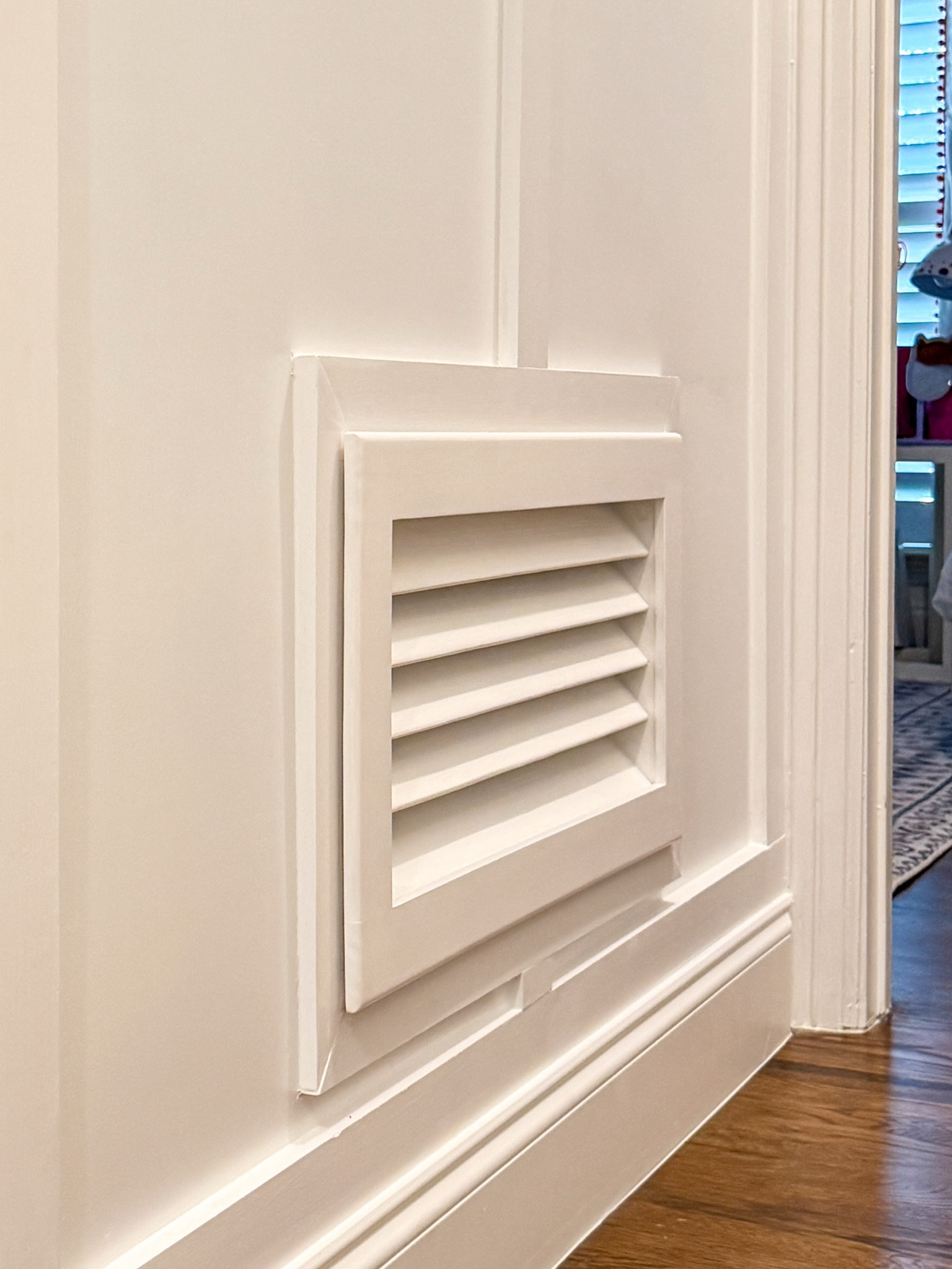 Pretty wall vents FTW! Replace those cheap metal air return vents for these gorgeous, paintable wood versions! Requires 3” depth clearance. 

#LTKHome