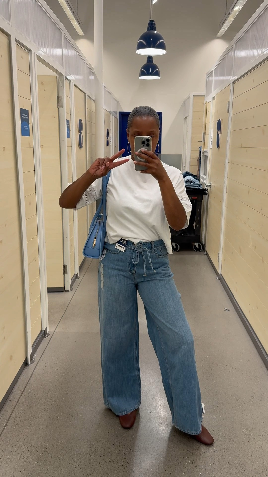 Casual outfit

#LTKootd #LTKmomlife #LTKOver40