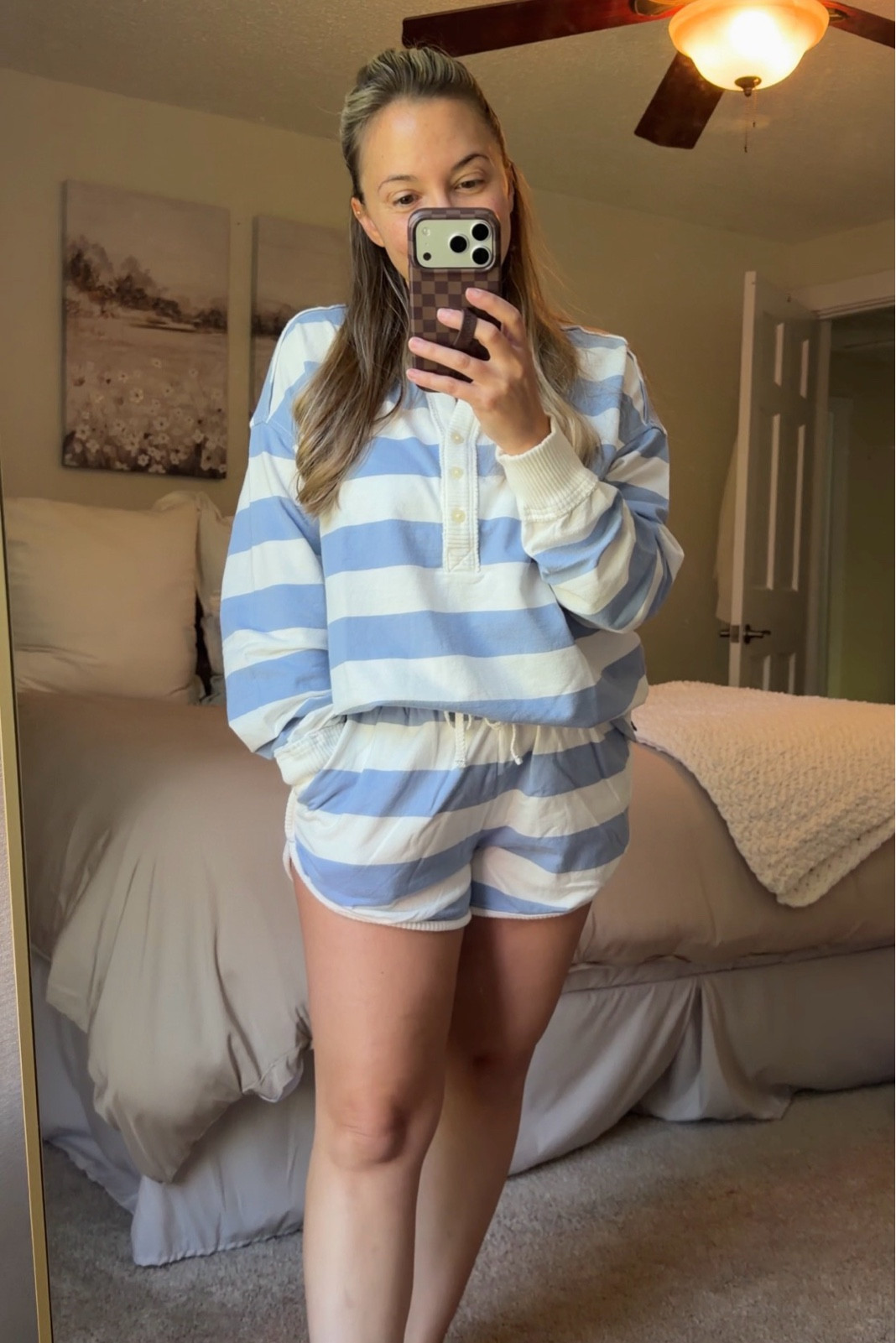 @Aerie sets never miss 👌

Wearing an XS in top and S in bottoms (probably could have done an xs, but I like my loungewear loose)

#LTKPetite #LTKmomlife #LTKootd