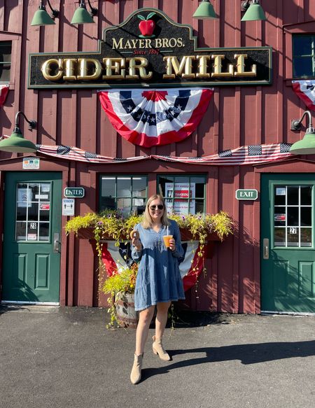 Cider mill season 🍎

#LTKfindsunder100 #LTKshoecrush #LTKSeasonal