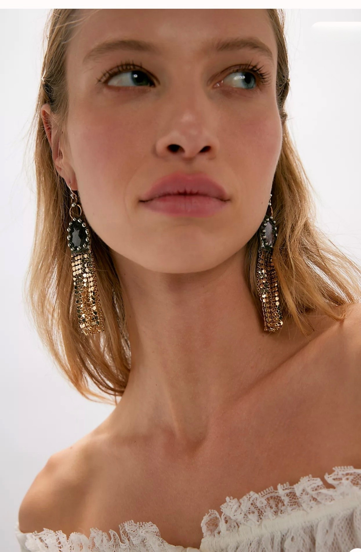 Mikal Winn Stone Dangle Earrings

Mikal Winn Stone Dangle Earrings

#LTKTravel #LTKootd #LTKWorkwear