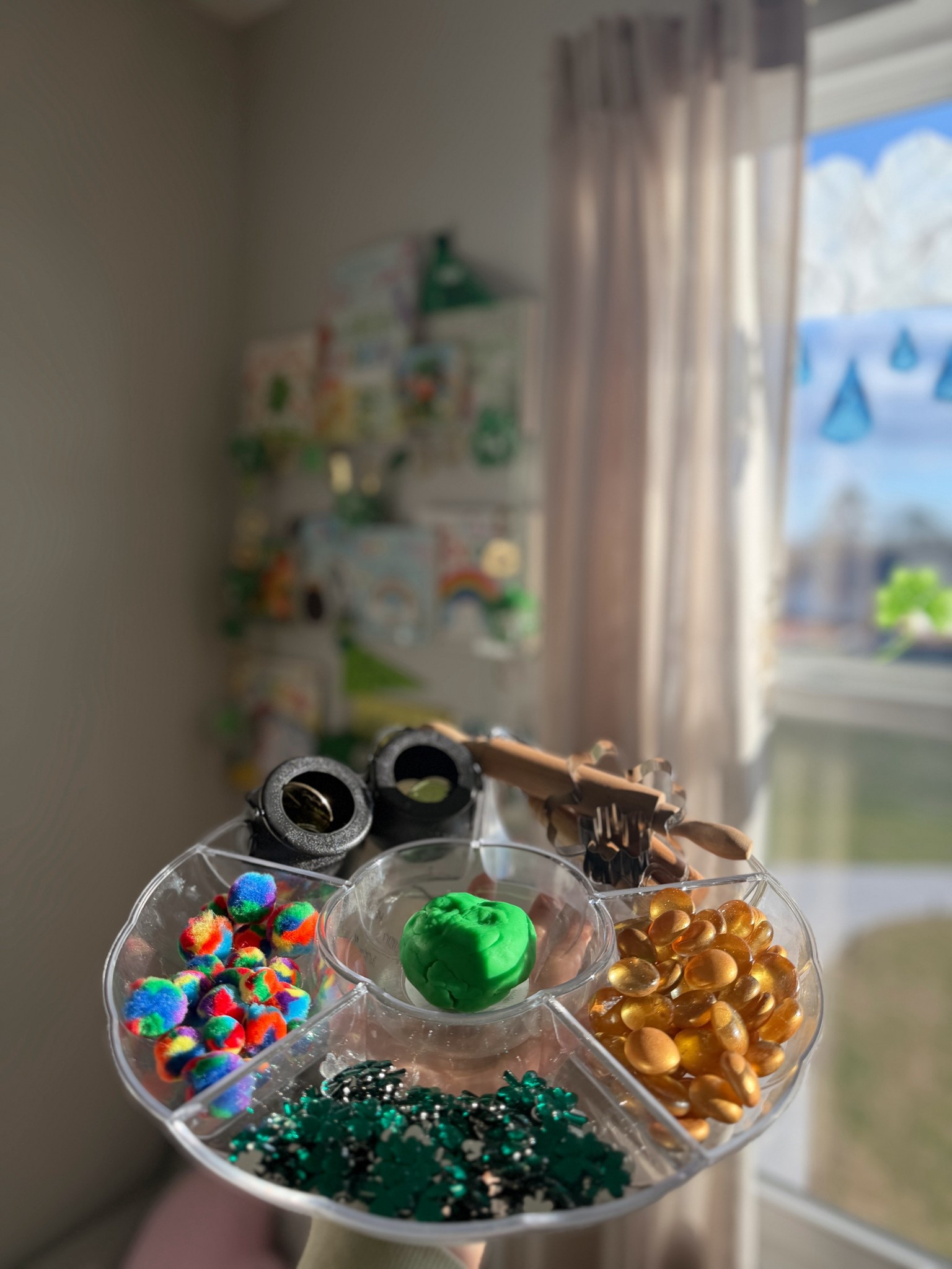 St. Patrick’s Day play dough tray 🍀🌈✨

#LTKmomlife #LTKKids #LTKBaby