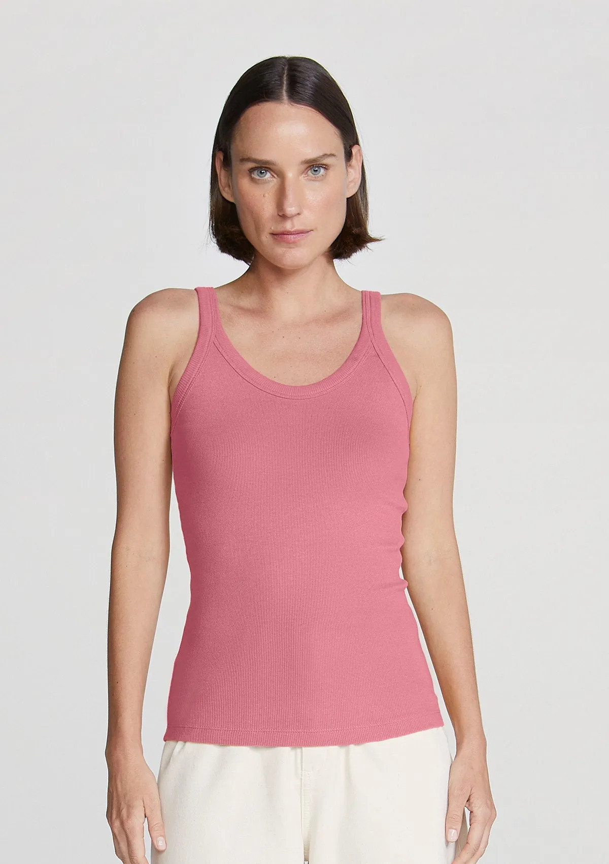 Regata Básica Feminina Modelagem Slim Em Ribana - Outlet Espaço Hering | HeringOutlet (BR)