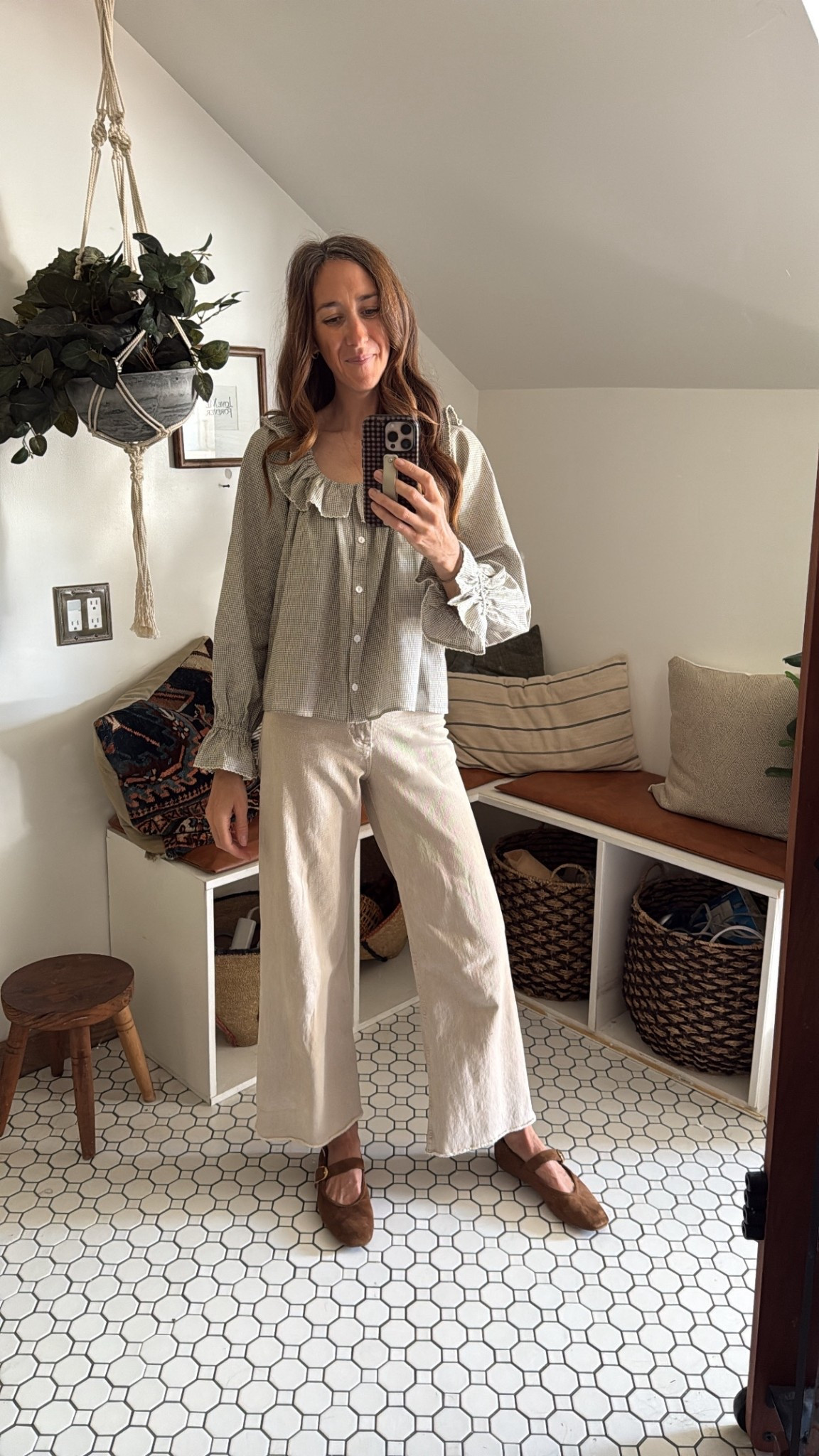 Ruffles and gingham are what fall is made for 😍 shirt is sold out but linked some similar options! 

#LTKSeasonal #LTKStyleTip