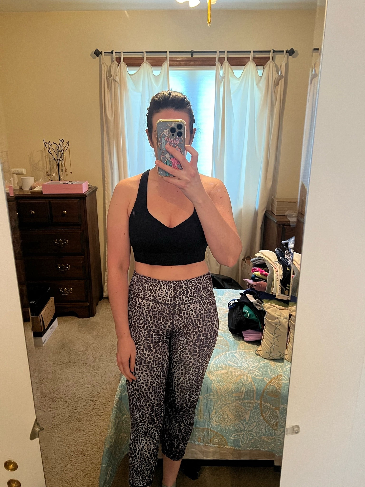 Black sports bra (m). Leopard cropped workout leggings (s). #sportsbra #blacksportsbra #blackbra #leggings #croppedleggings #leopardleggings #workoutleggings #fitnessgear #activewear

#LTKootd #LTKfitnessgoals #LTKActive