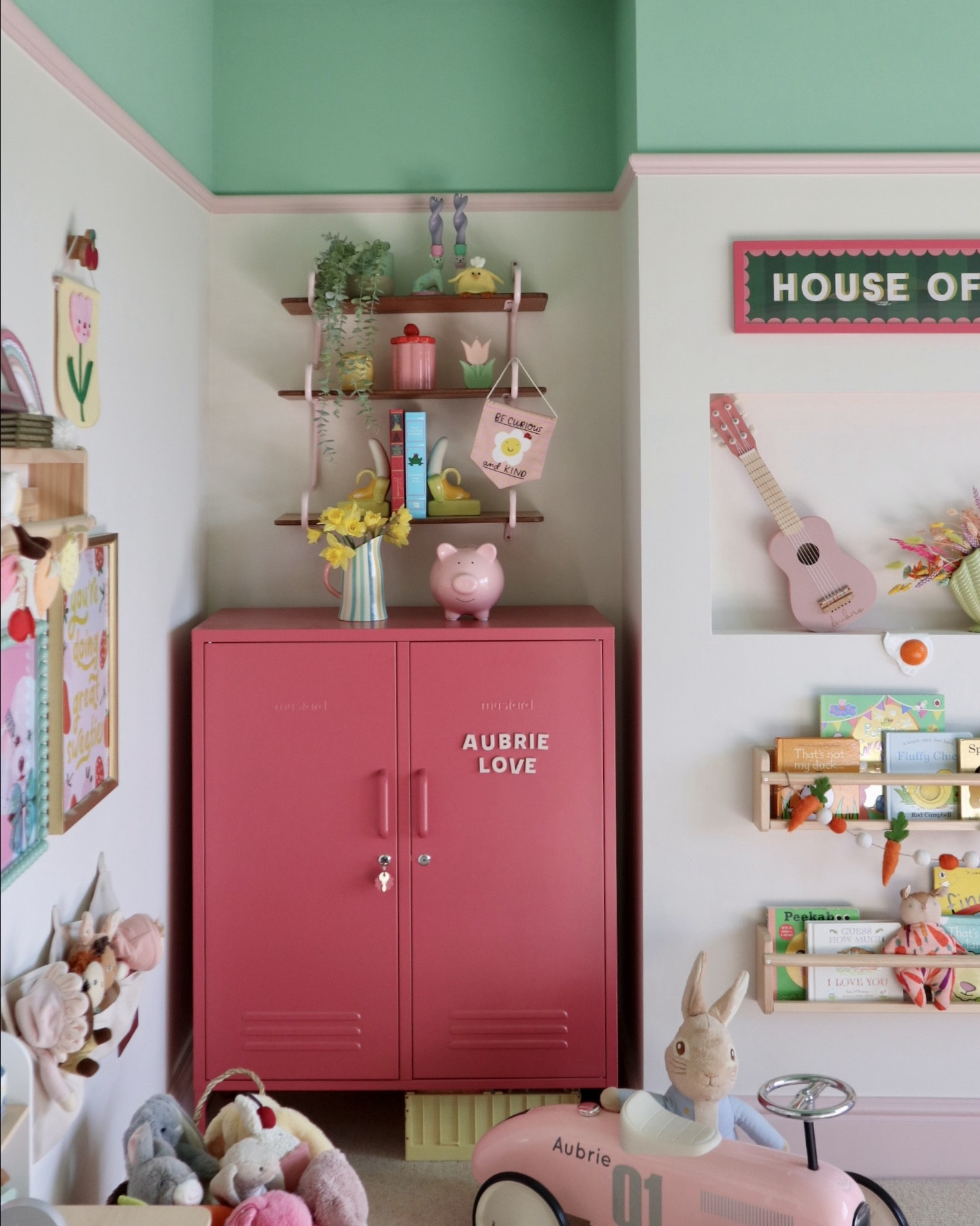Easter decor 🌷🐣🐰🥕

#toddlerdecor #toddlerbedroom #springdecor #easterdecor

#LTKspring #LTKbaby #LTKkids