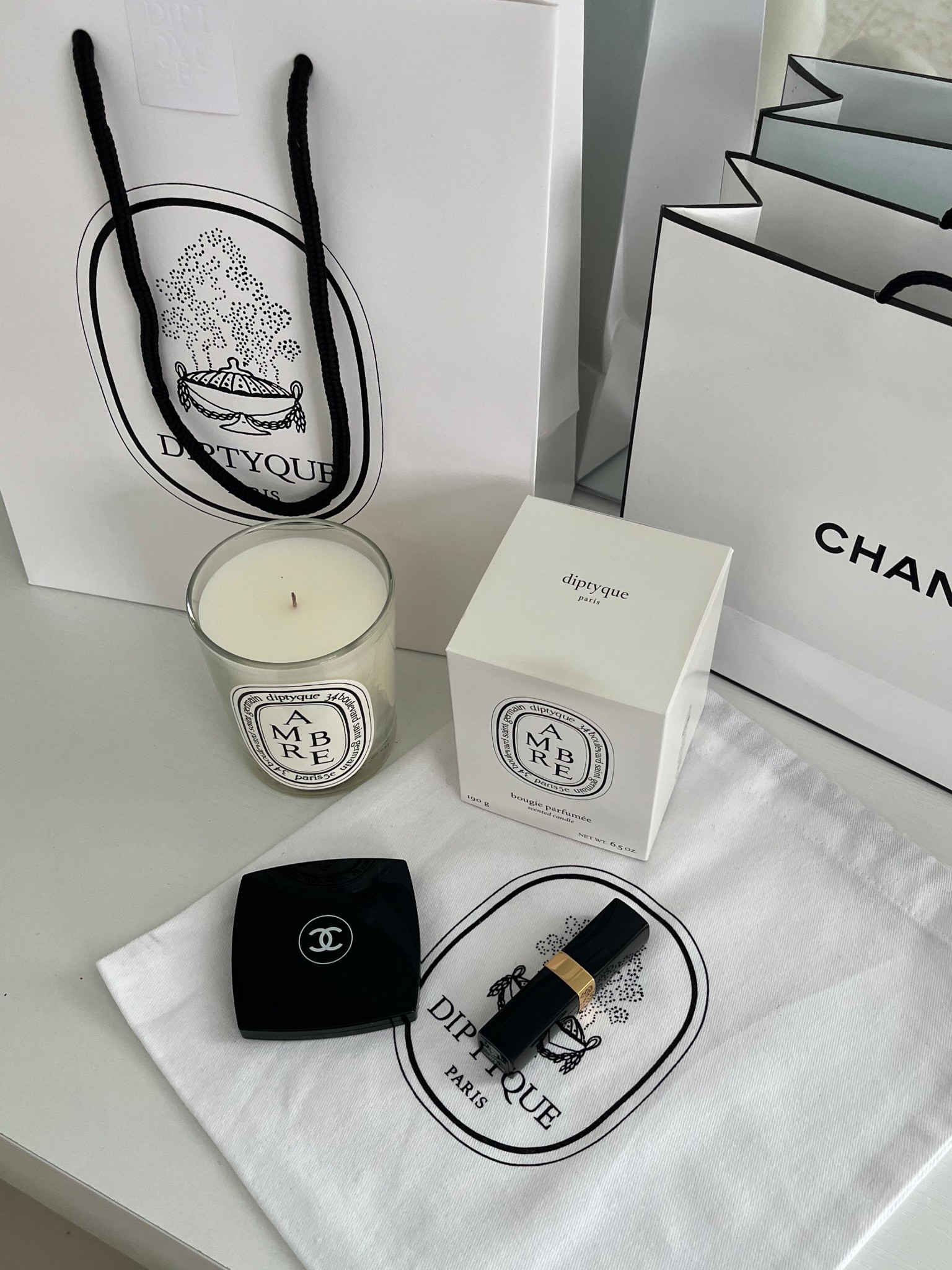 Birthday gift to myself 🤍

Chanel beauty, candle, home decor, luxury aesthetic, makeup, compact mirror, lip gloss, lip balm, Diptyque, chic birthday giftt

#LTKHome #LTKFindsUnder100 #LTKBeauty