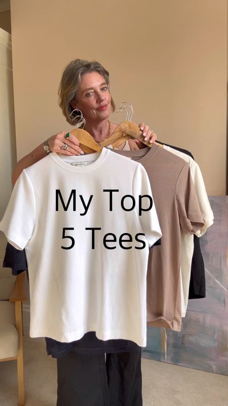 My Top 5 Tees 👕
M&S crew neck I’d suggest you size up unless you want it fitted . I wear a 14
H&M Silk blend size L
M&S Linen Blend Size 14
AllSaints Lisa size 12
H&M logo size L


Summer outfit 
Logo teeshirt 

 

#LTKmidsize #LTKover50style #LTKsummer