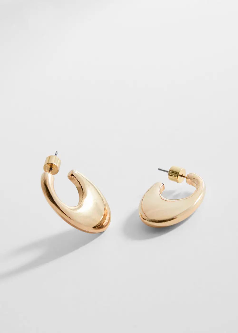 Oval hoop earrings | MANGO (UK)