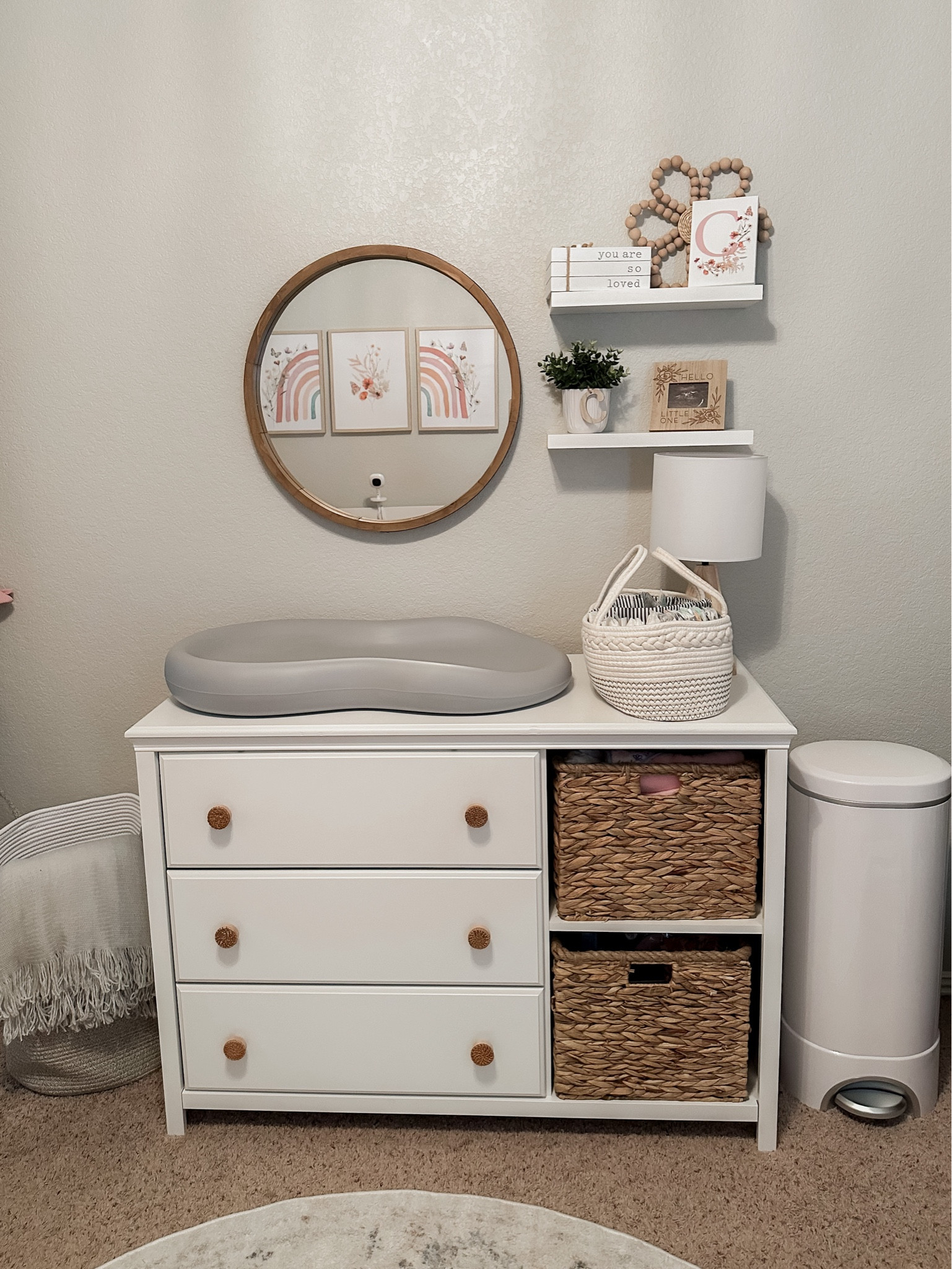 Diaper time favs!!🧷

Diapers, changing table, changing pad, mirror, nursery, diaper pail, babyy

#LTKFamily #LTKKids #LTKBaby
