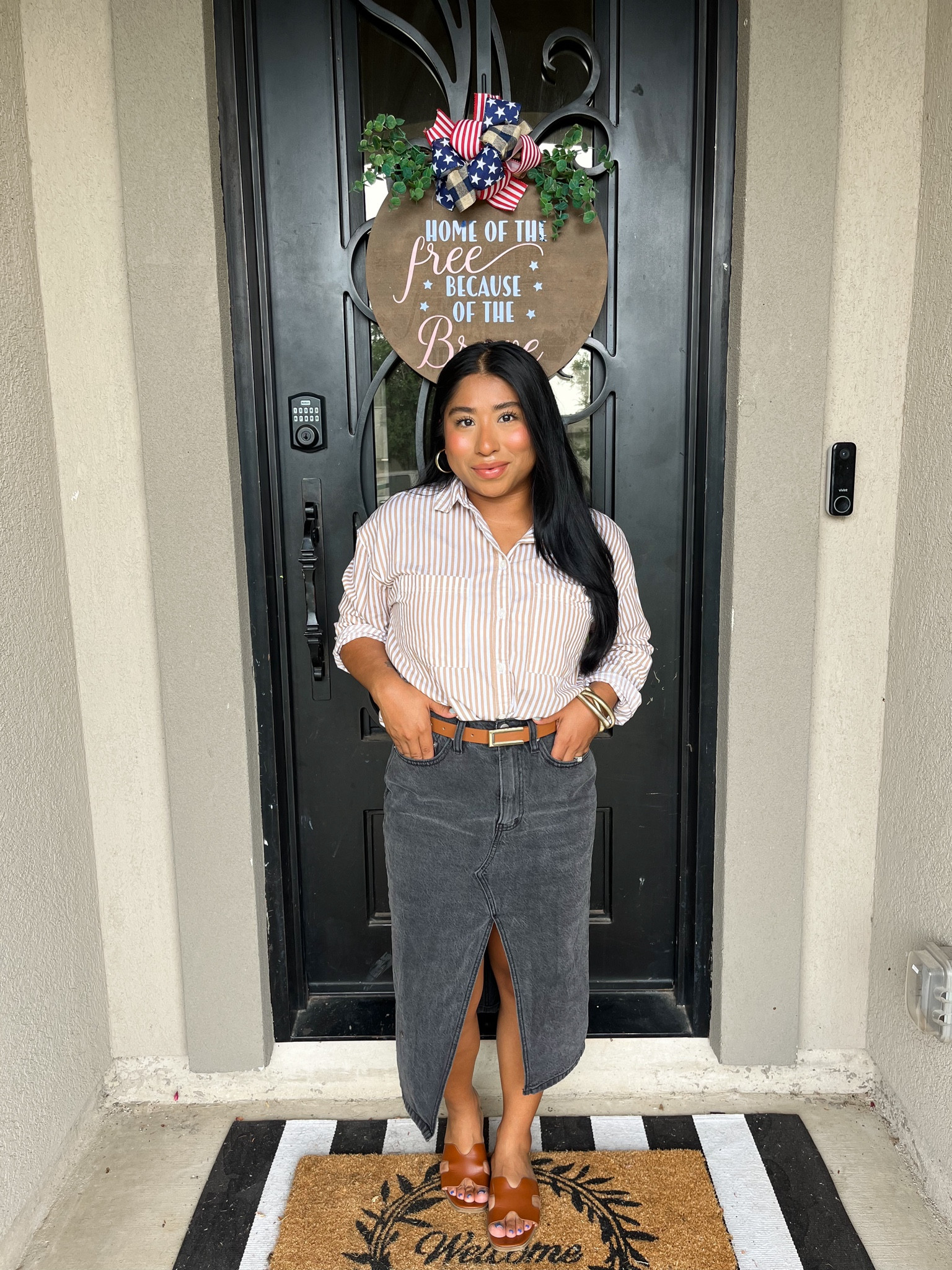 Weekend outfit 
-similar top (small) 
-skirt 27
-sandals 6.5 

#LTKmidsize #LTKfindsunder100 #LTKsalealert