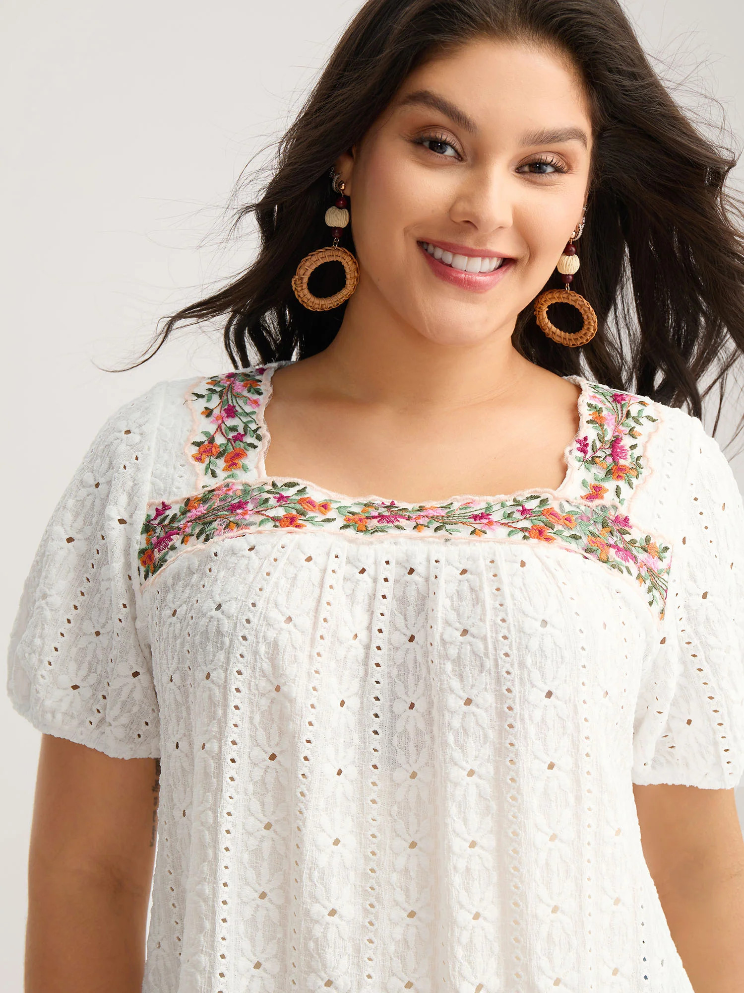 Eyelet Trim Floral Embroidered Solid T-Shirt | Bloomchic
