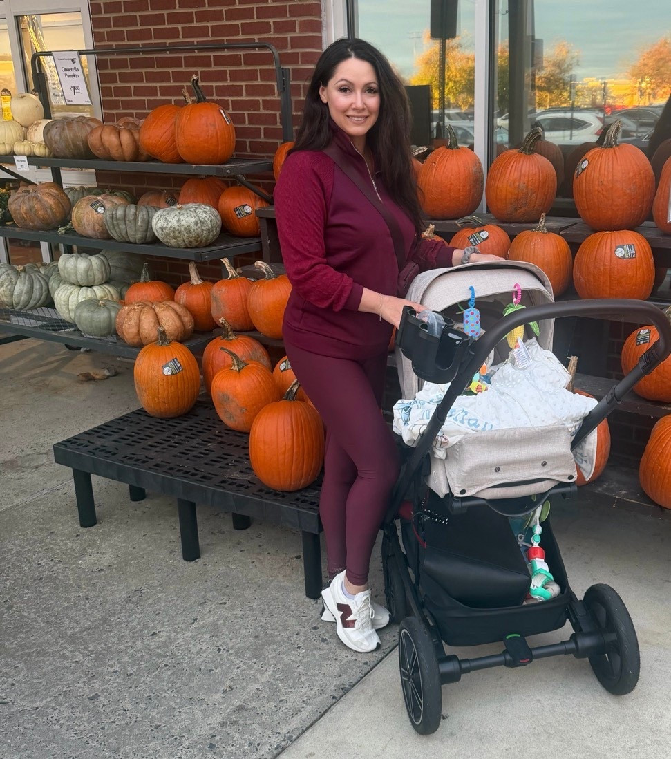 We took a detour today and went to do some groceries shopping. But I am back to rocking burgundy and after going though my closet for more, I discovered this awesome burgundy Zeagoo sweatshirt with textured sleeves! 

#LTKFindsUnder50 #LTKSeasonal #LTKActive