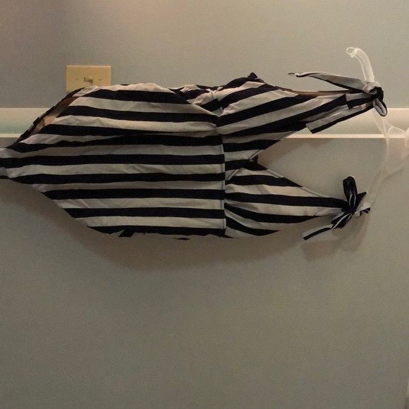 Pea in the pod maternity swimsuit | Poshmark