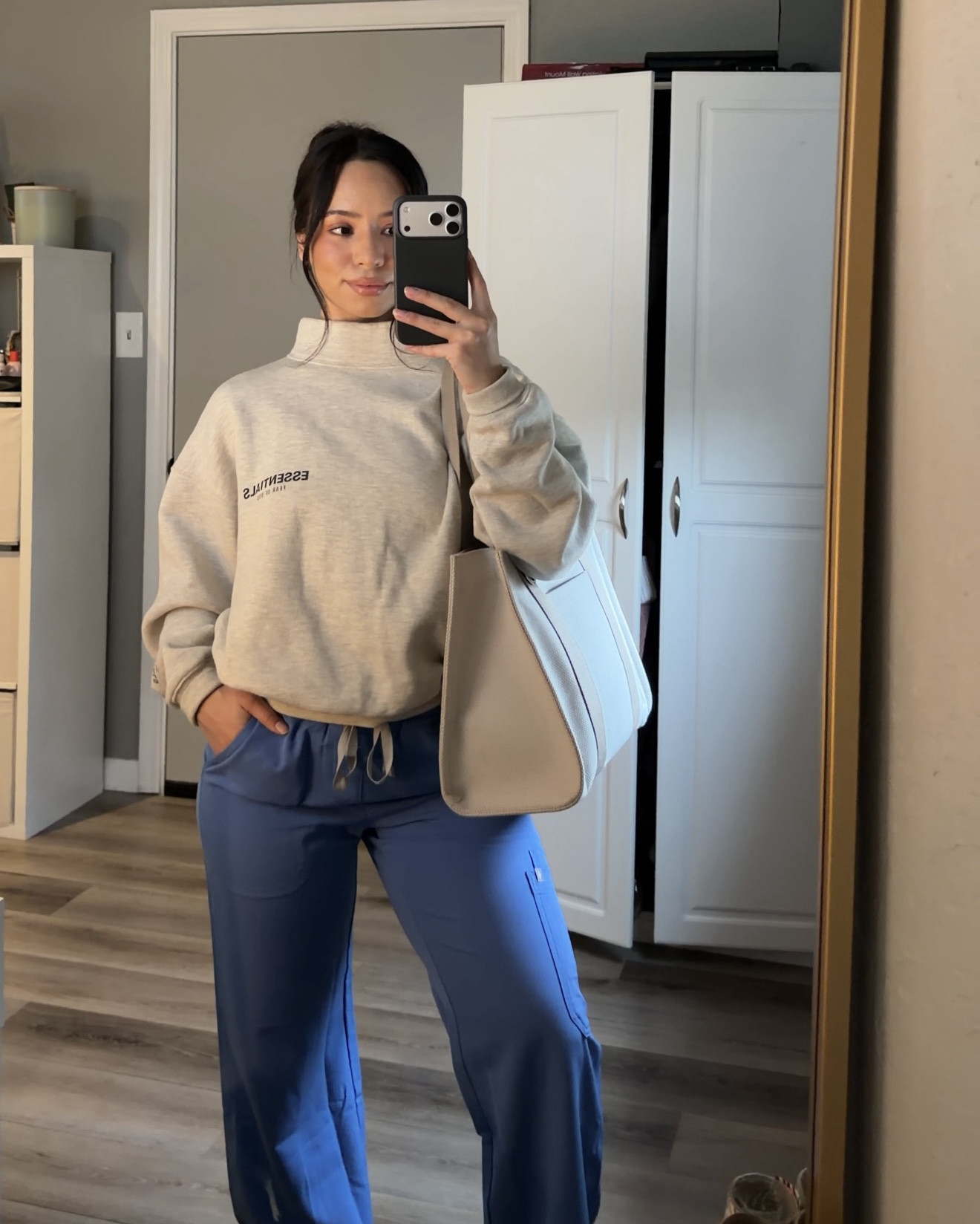 scrubs of the week 🤍