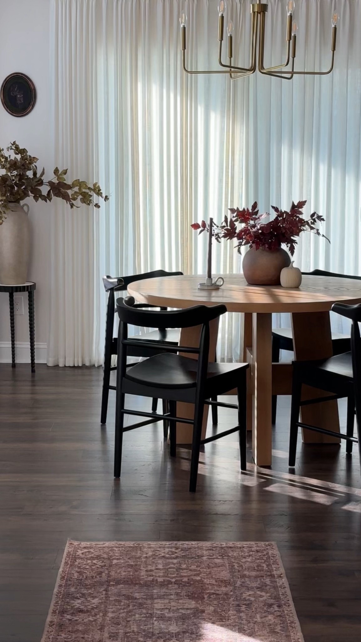 Fall in my breakfast nook 

#LTKSeasonal #LTKHome #LTKSaleAlert