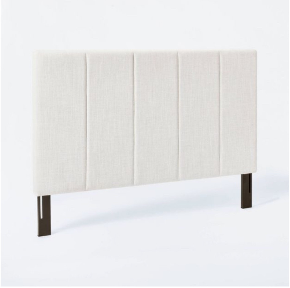 tufted headboard 

#LTKU #LTKhome