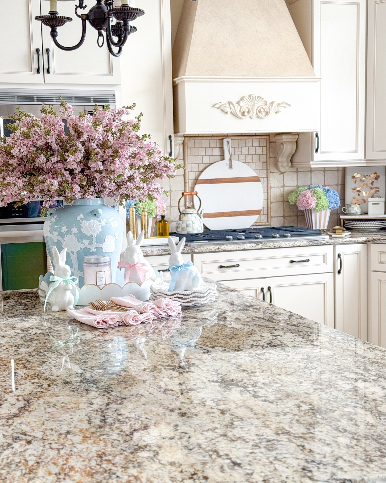 Shop my Easter kitchen!

Spring decor, Easter decor, blue ginger jar, faux blossoms, charcuterie board, white bunnies, pink napkins, ruffle napkins, faux hydrangeas, faux flowers, blue hydrangeas, pink hydrangeas, green hydrangeas, butterfly hydrangeas, sterling check, Mackenzie Childs 

#LTKSeasonal #LTKFindsUnder100 #LTKHome