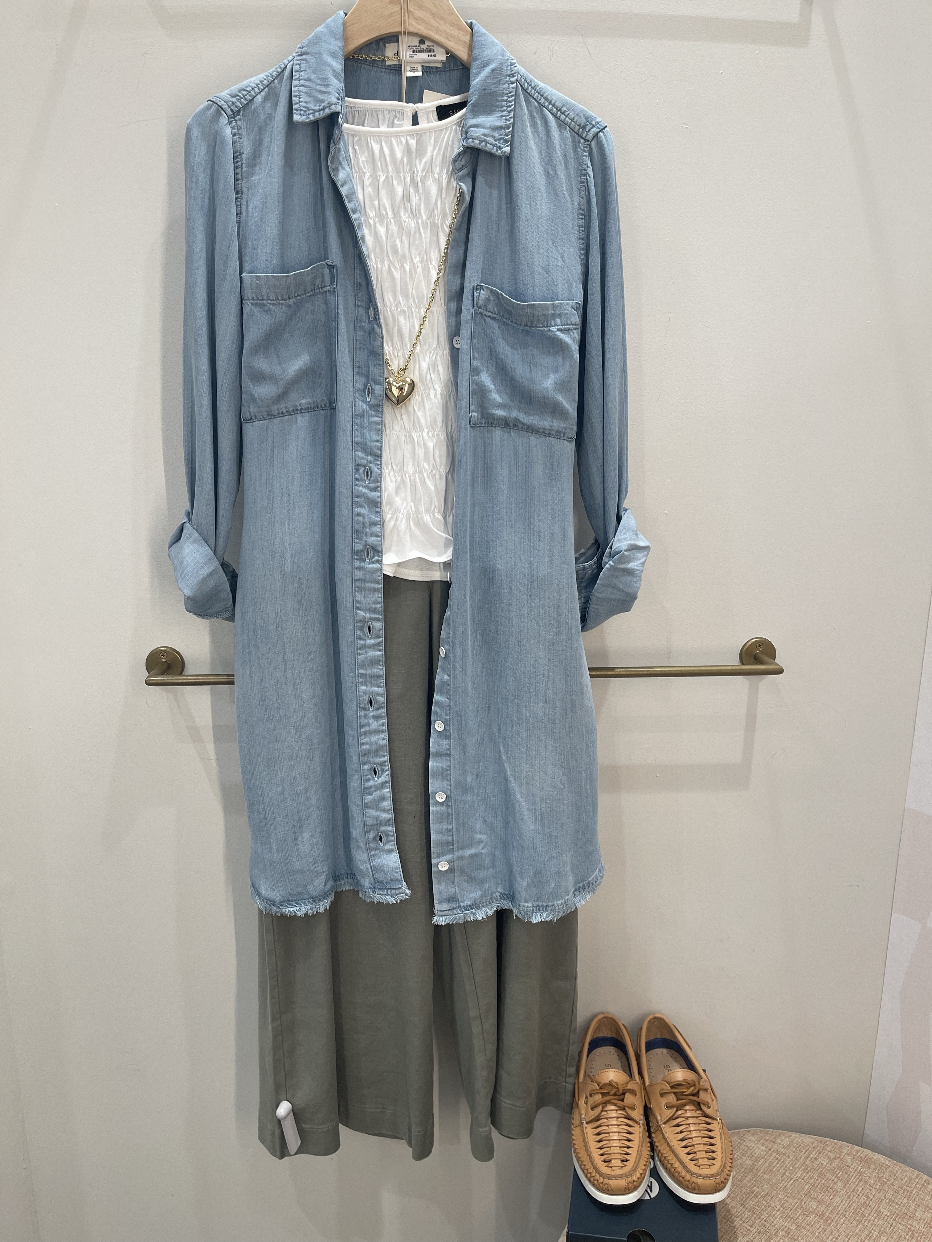 EVEREVE Casual Summer Outfit Inspo


Elevated casual / casual outfit / summer outfit / outfit Inspo / summer looks / spring outfit / summer fashion / summer style / petite style / petite fashion / summer dresses / spring dresses / petite friendly / vacay style / vacation outfit

#LTKFindsUnder100 #LTKStyleTip #LTKPetite