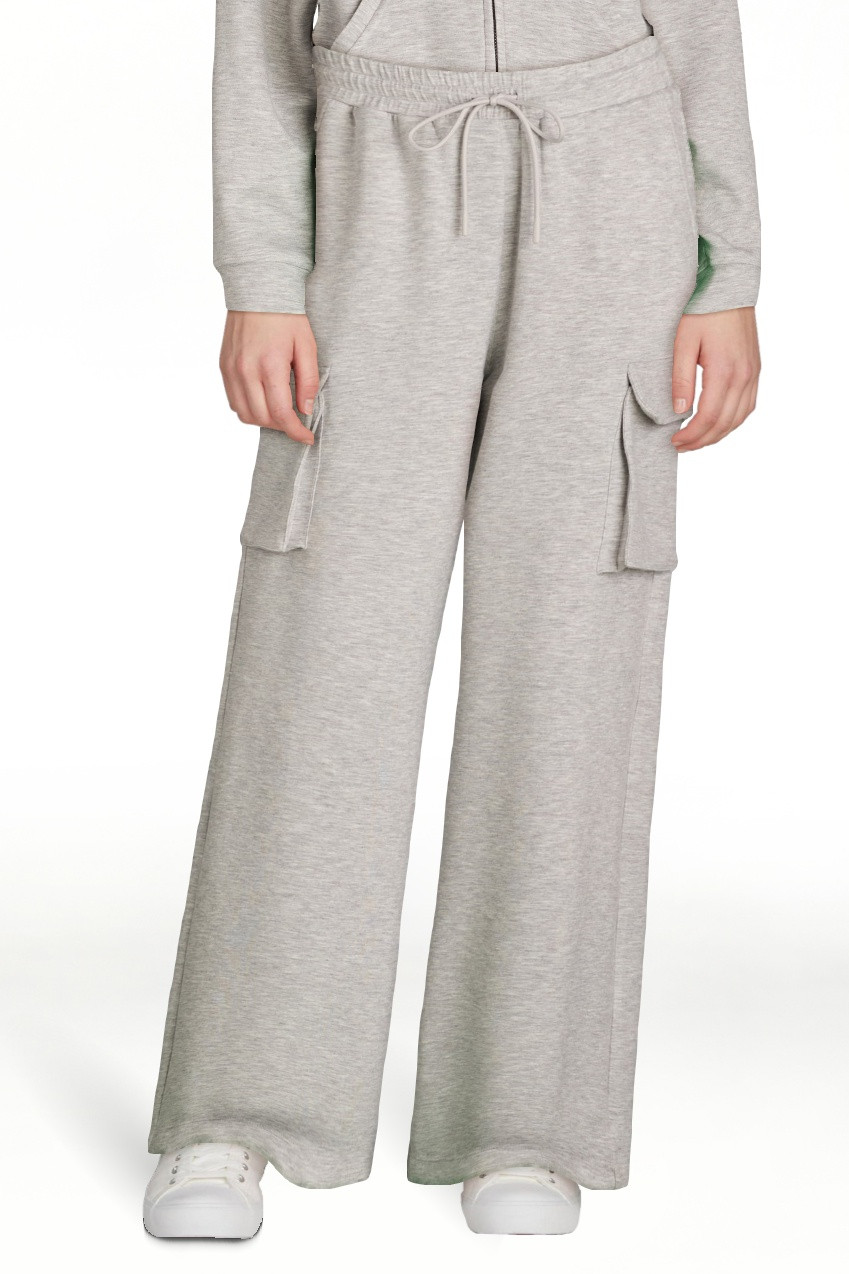 Scoop Women’s and Women’s Plus Ultimate ScubaKnit Wide Leg Cargo Sweatpants, Sizes XS-4X - Wa... | Walmart (US)