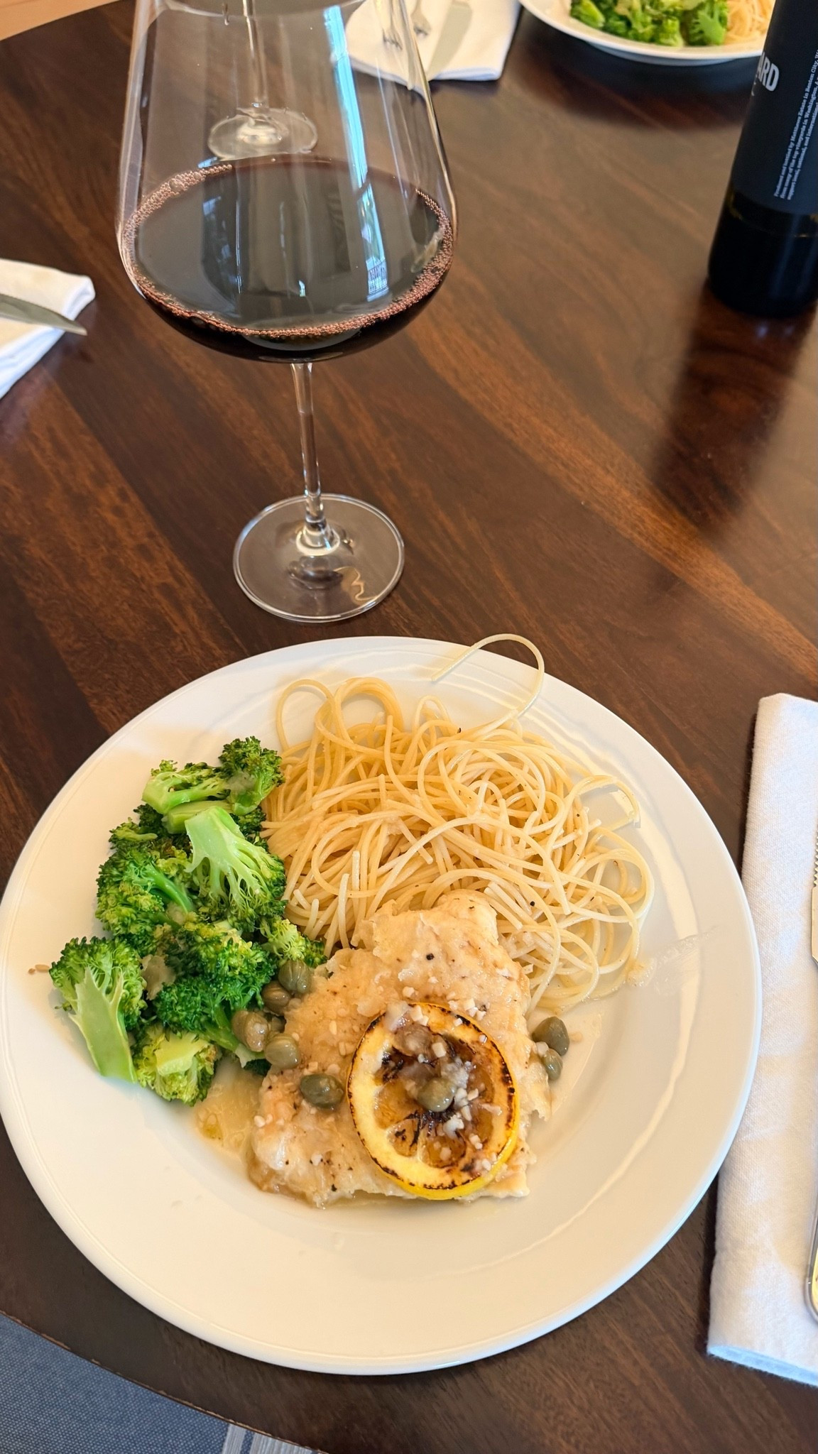 One of my favorite weeknight dinners lately. 🤍🍋

This chicken piccata is from Demi Lovato’s cookbook, and it’s become a repeat recipe in our house. I paired it with pasta, broccoli, and a glass of red wine for a simple dinner that feels a little special without spending hours in the kitchen.

I’ve linked the cookbook in LTK if you’re looking for a few new recipes to add to your rotation. ✨

#LTKdayinmylife #LTKfoodie #LTKHome
