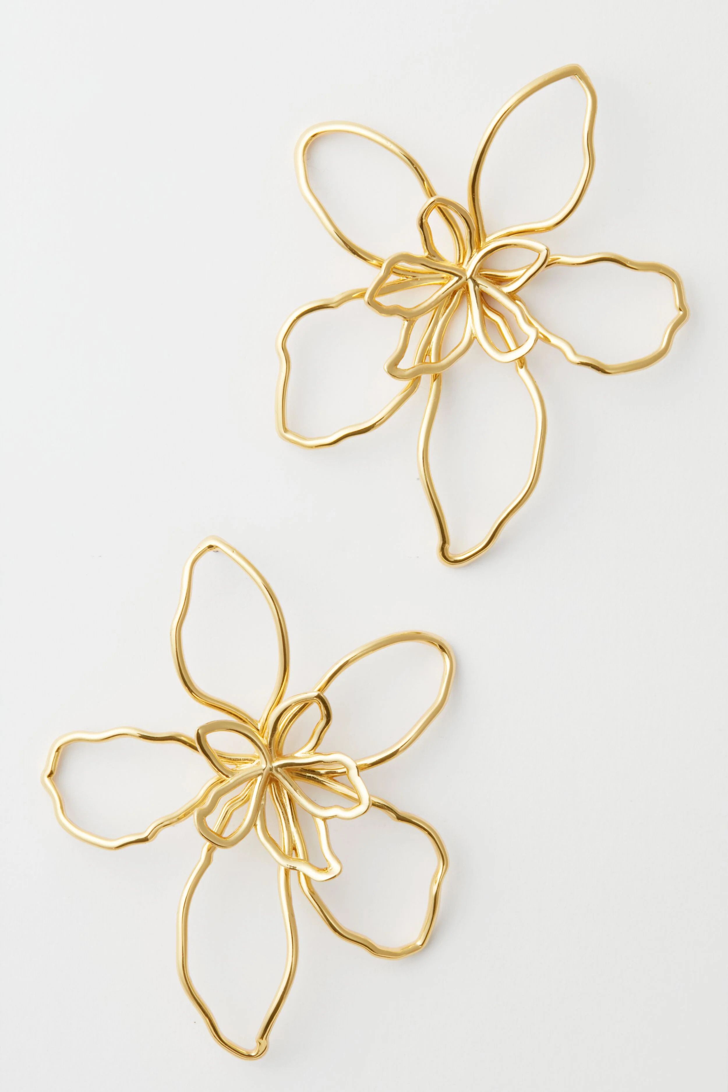 Gold Bridget Lux Earrings | Tuckernuck (US)