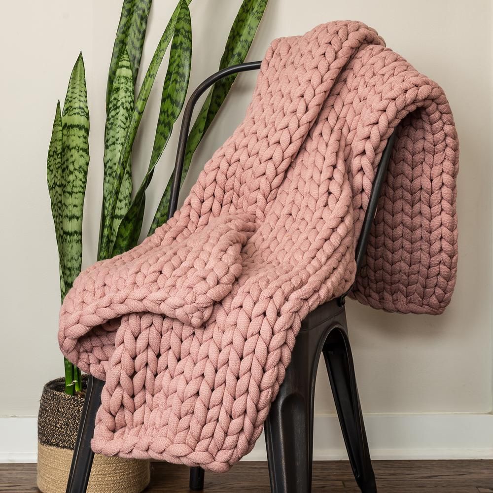 DONNA SHARP Mauve Acrylic Chunky Knitted Throw, Pink | The Home Depot