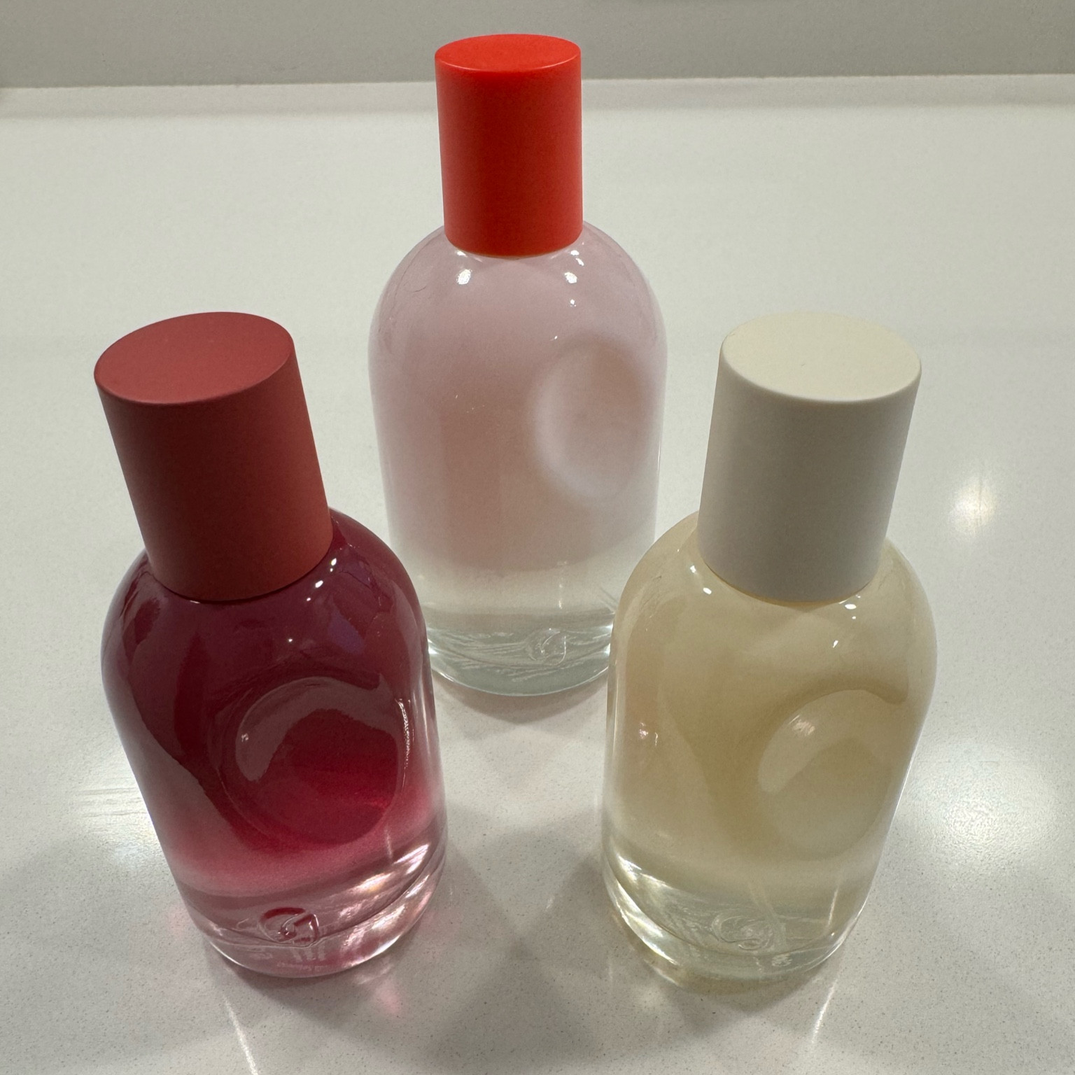 My favorite perfume!!! & they just released 2 new scents✨✨✨

#glossier #glossieryou #glossierreve #glossierdoux #perfume #beautyiful

#LTKGiftGuide #LTKFindsUnder100 #LTKBeauty