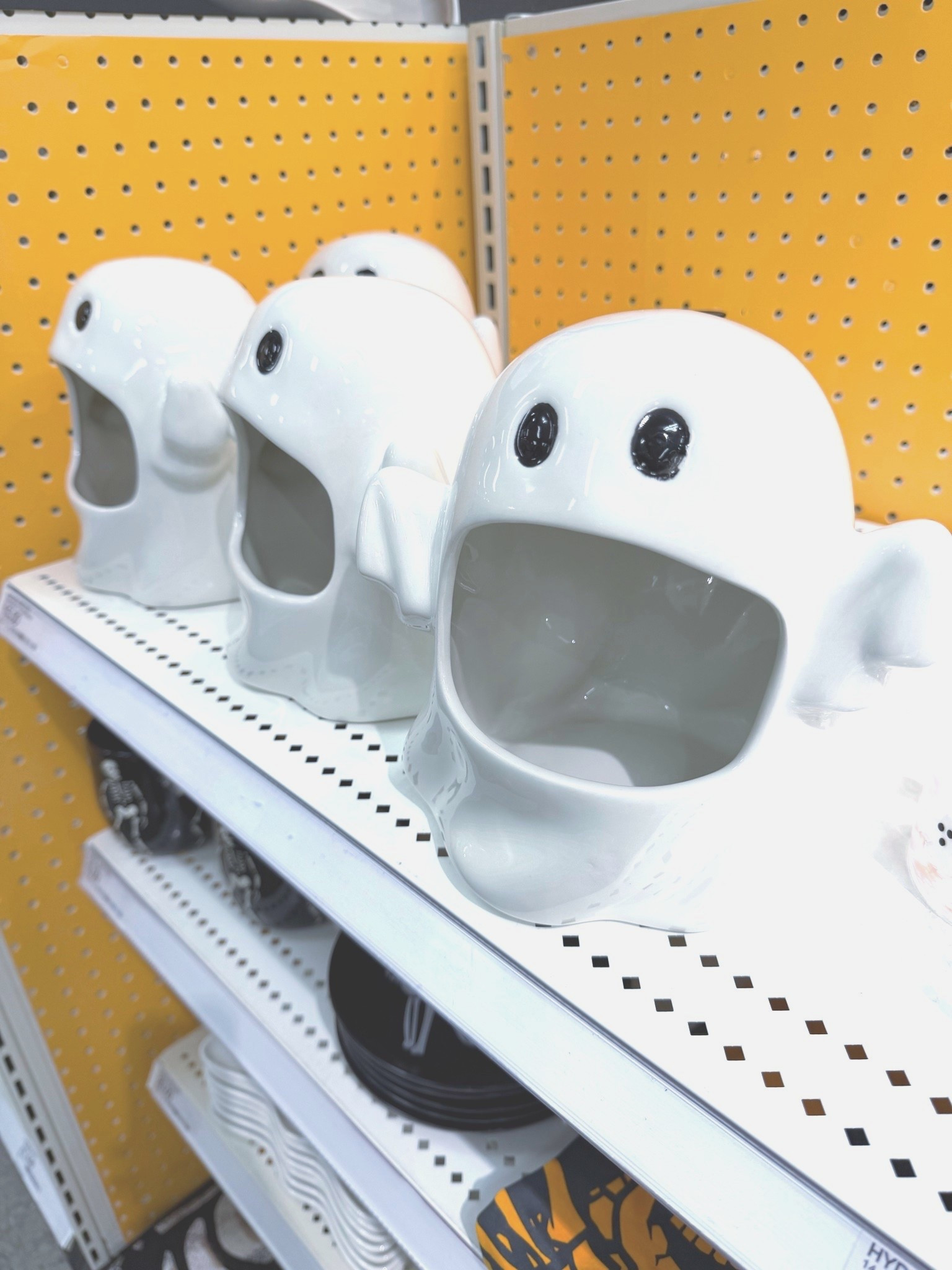 Hyde & Seek Figural Ghost Candy Jar @Target #target #targetstyle #halloweencandyjar #halloweencandy #targetfinds #ghostsecor #halloweenparty

#LTKSeasonal #LTKKids #LTKHome