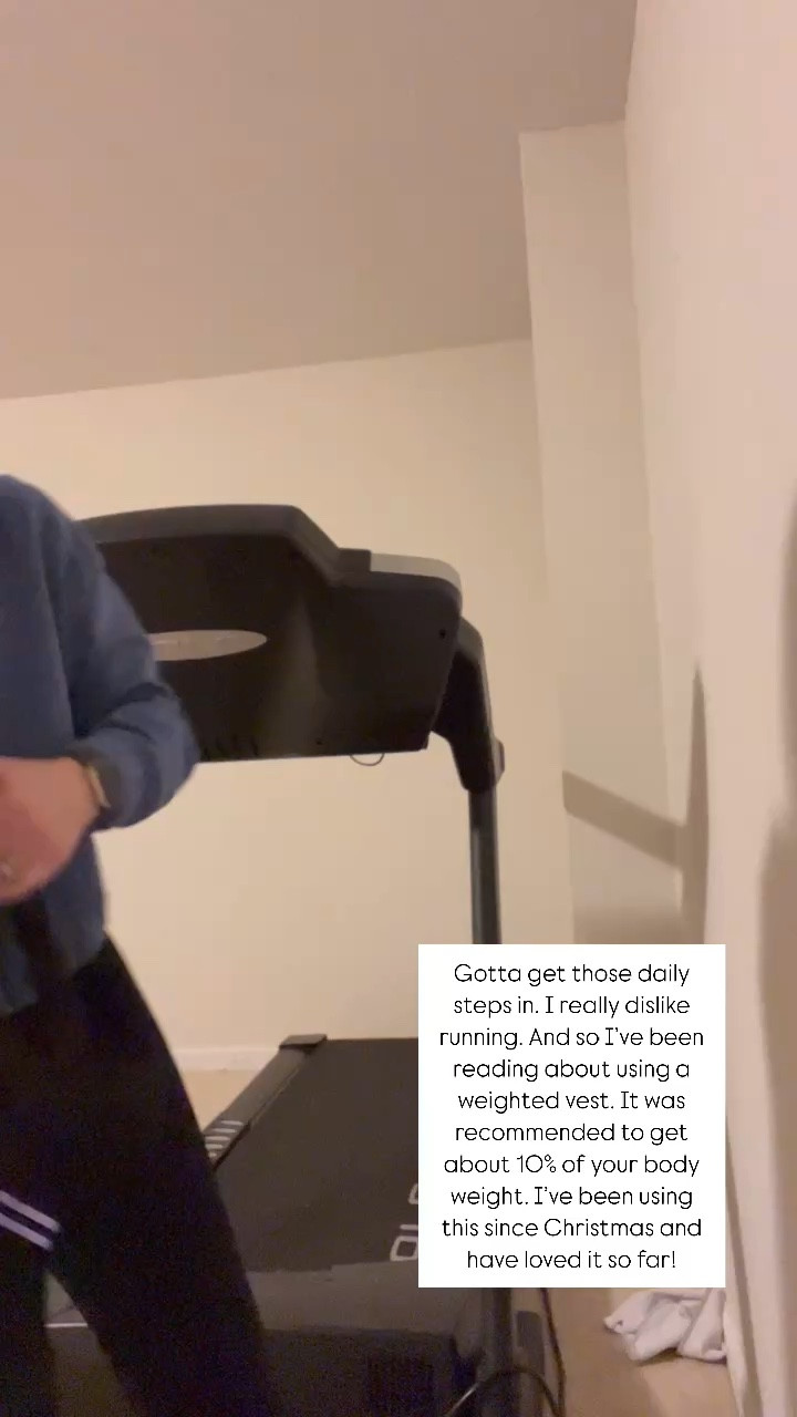 It’s hard to find time to workout! This vest has been super helpful for my walks. Size M sweatshirt, S leggings. 