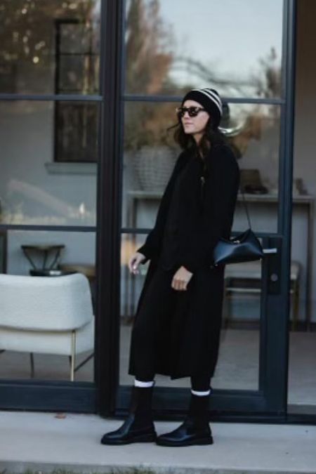 Casual winter outfit, travel outfit, black leggings 

#LTKtravel #LTKfindsunder50 #LTKover40