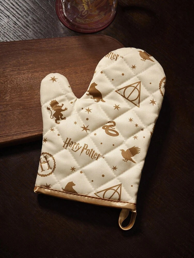 HARRY POTTER X SHEIN 1 Pc Animal & Letter Print Heat Resistant Glove, Gifts, Back To School | SHEIN