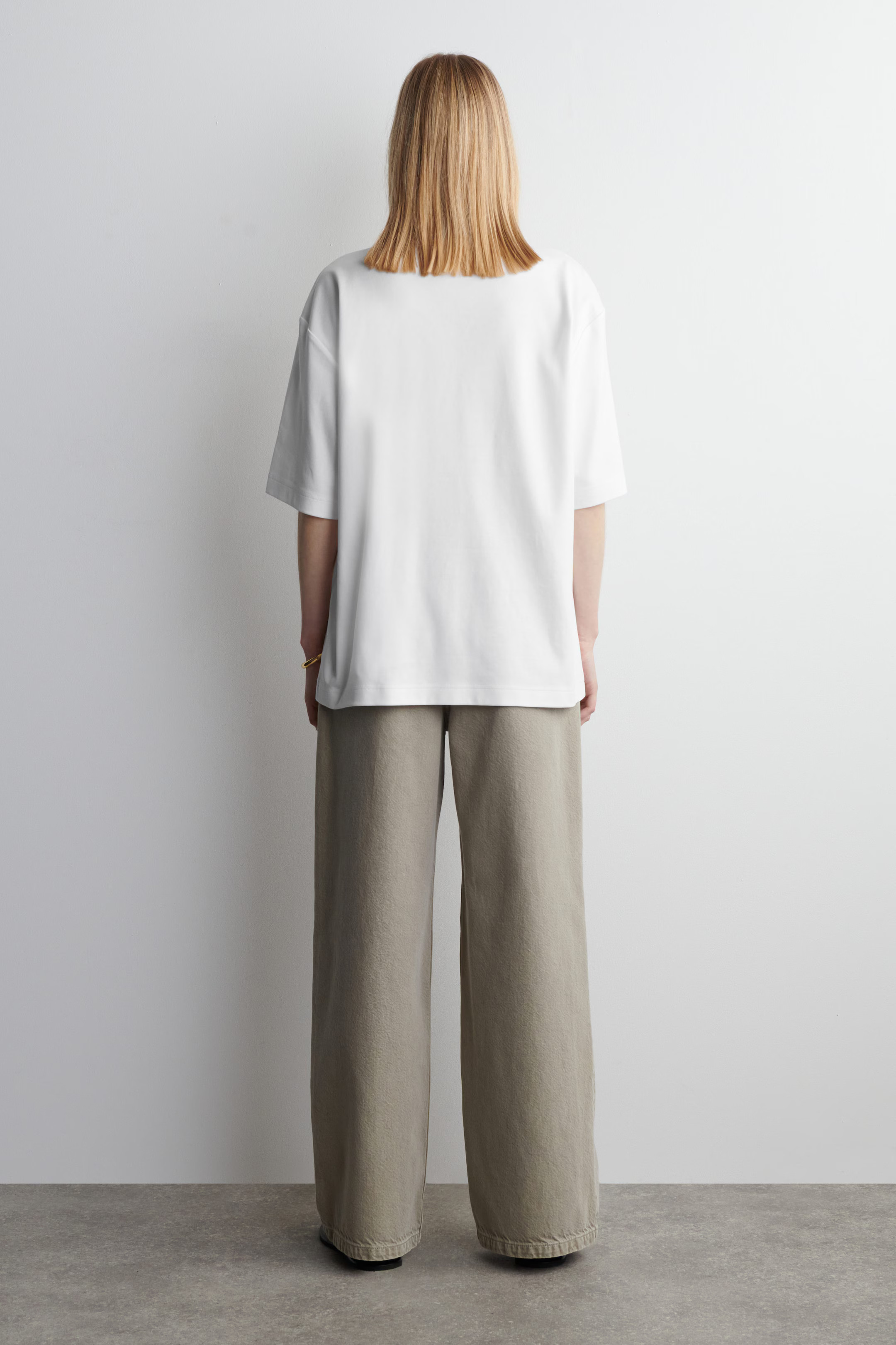 OVERSIZED COTTON T-SHIRT - WHITE | COS | COS (AU)