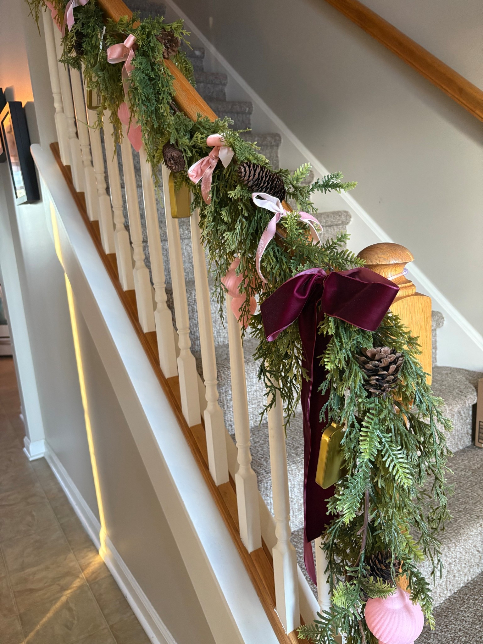 The best, natural looking, faux greenery garland. I use it year after year and always add more pieces! Currently ON SALE.

Christmas decor, holiday decorations, garland, greenery garland, faux cedar garland, stairwell decor


#LTKHoliday #LTKHome #LTKSaleAlert