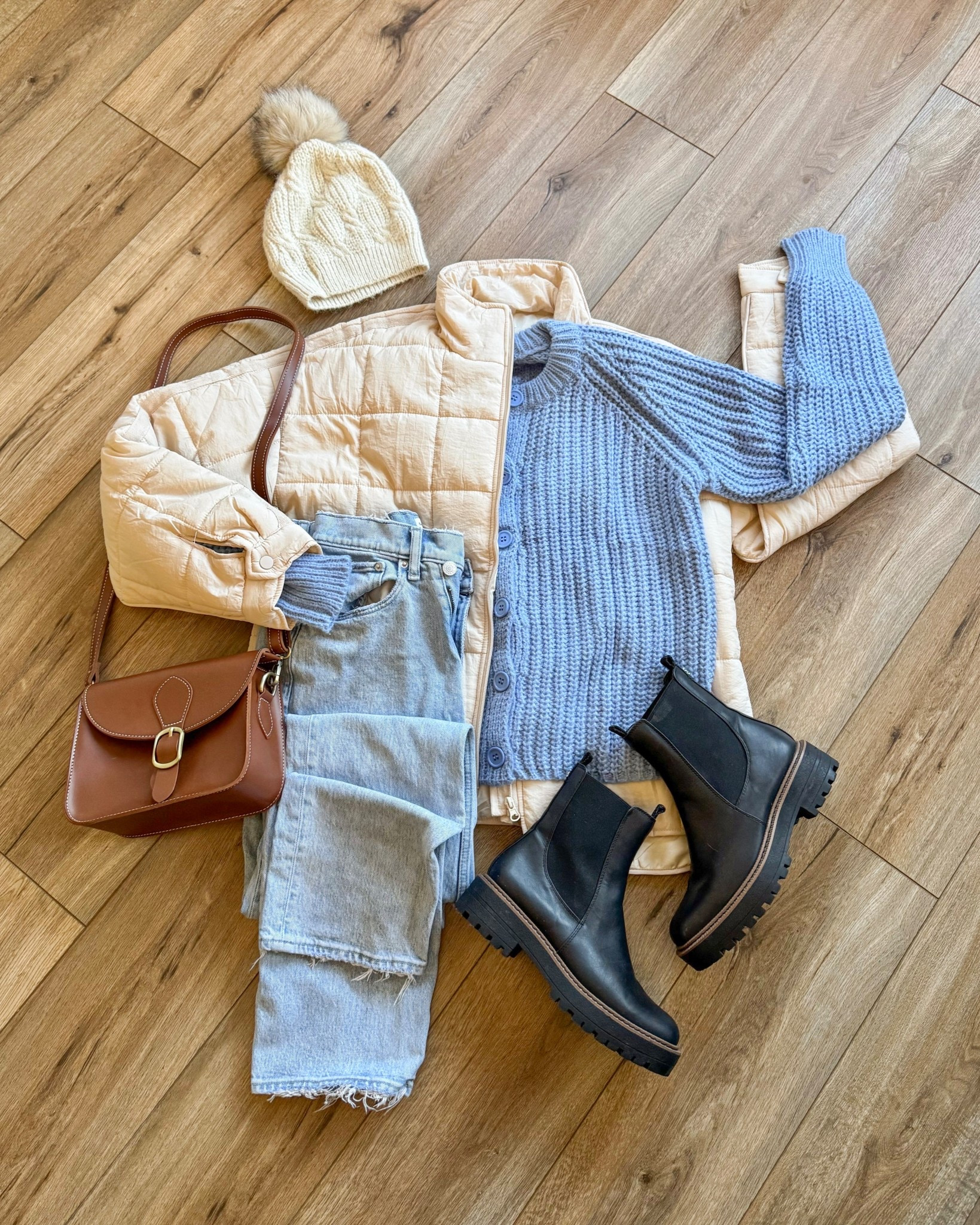 every day casual outfit. Winter outfit ideas. January outfits 2026. Early spring outfits. Light summer color palette. Soft summer color palette. Cream puffer jacket. Waterproof boots.

#LTKSeasonal #LTKootd