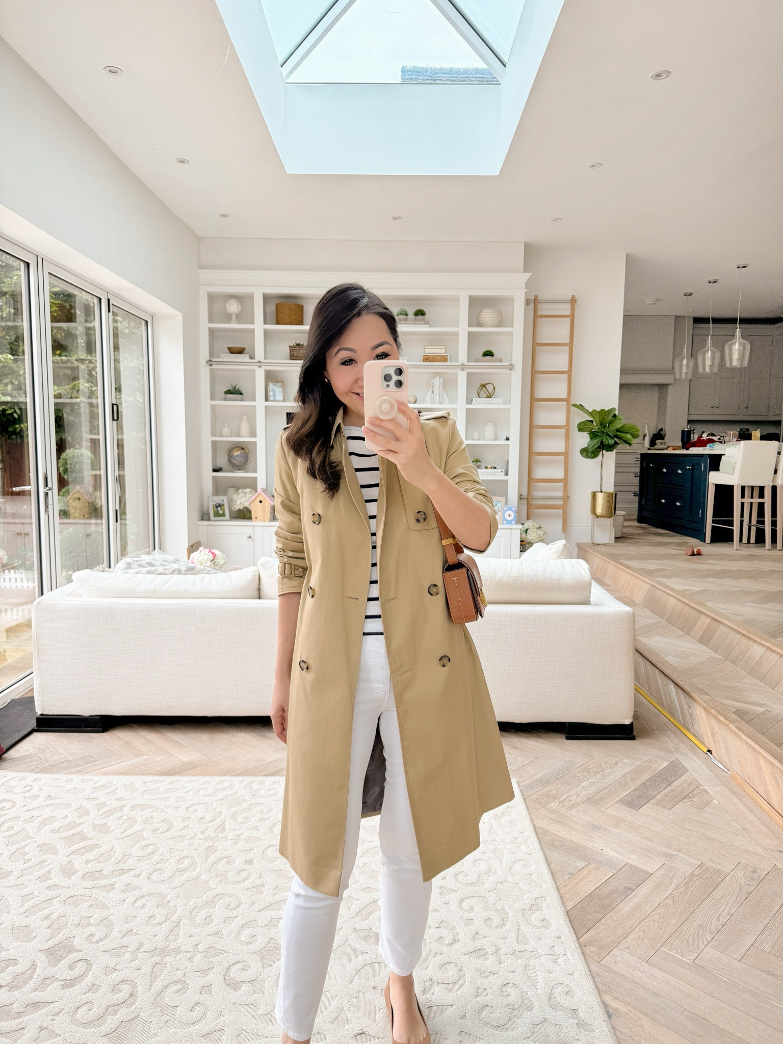 The perfect trenchcoat - now on sale! 🎉