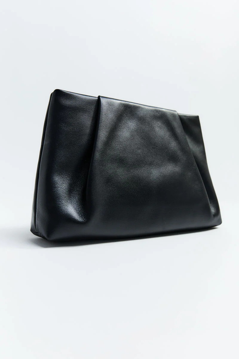 Soft Tuck Clutch - Black | St. Agni (US, UK, EU)