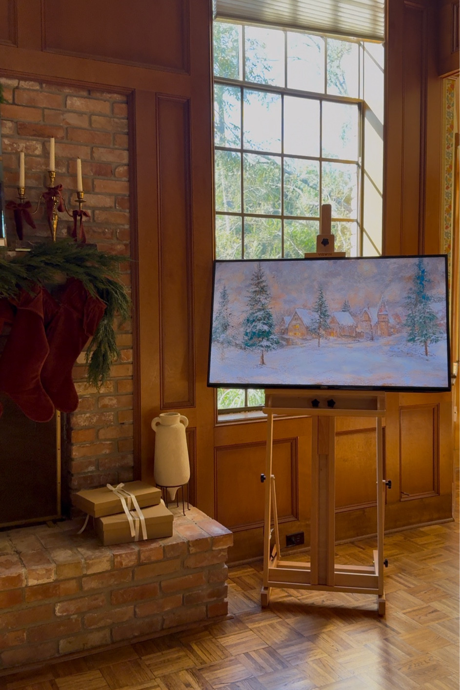 Easel and tv art 

#LTKHome #LTKHoliday