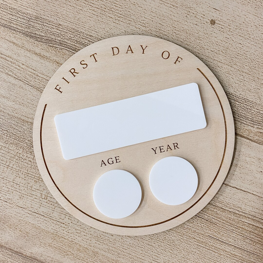 First Day Of School Sign, Custom First Day Of School Board, Back To School Sign, First And Last D... | Etsy (US)