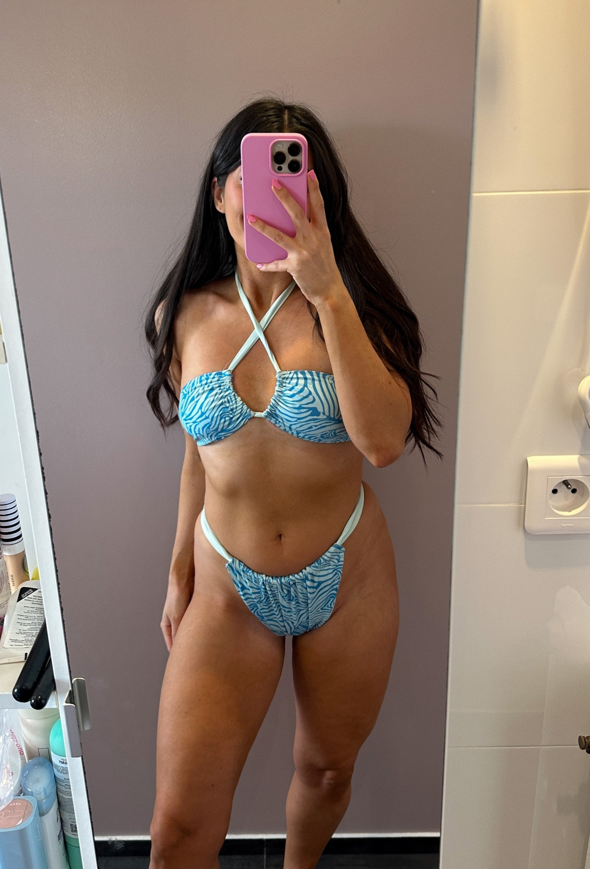 not available in this colour anymore but same suit linked below!! top can be worn so many ways 🩵

437 swim, 437swimwear, bikini, high waisted bikini, swimsuit

#LTKtravel #LTKstyletip #LTKswim