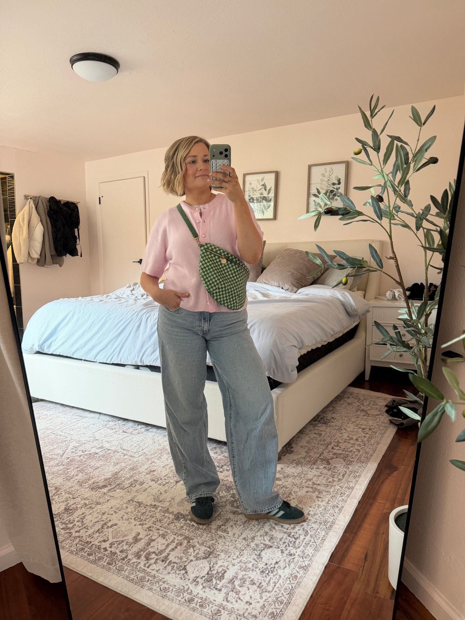 casual spring outfit. Short sleeve cardigan is on sale rn! Wearing L (sized up 1 )

#LTKgrwm #LTKSaleAlert #LTKootd