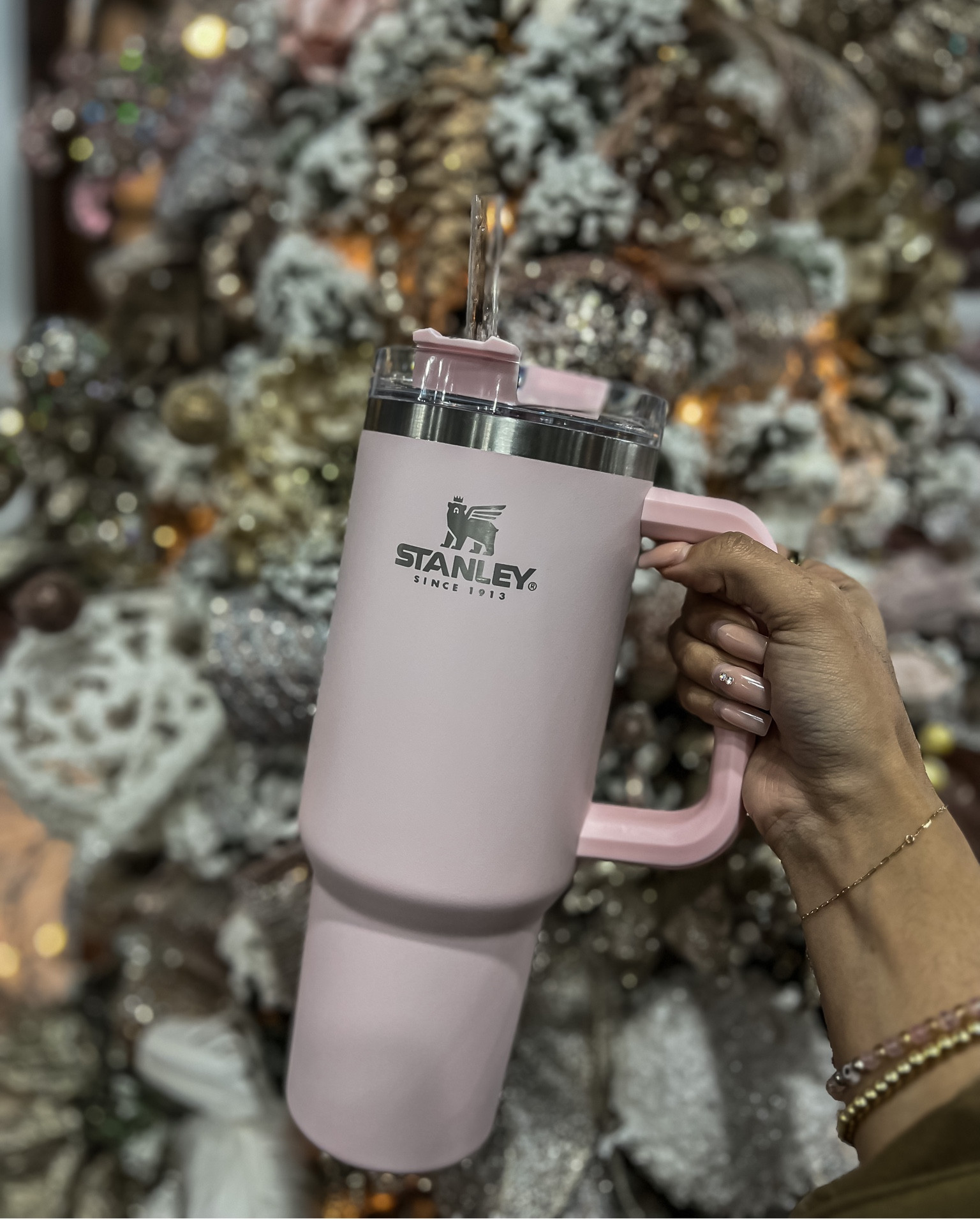 The perfect gift for anyone! I love how big and practical they are 💝🎁

#LTKHoliday #LTKGiftGuide #LTKSeasonal