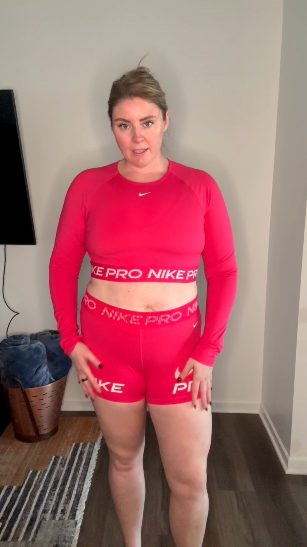 Obsessed with this color and actually really surprised with the fit of this top! The sleeves are long and it’s not too tight. I’m also so surprised with the length of the sweatpants! Pockets of course. 

I’m wearing XXL in both. 
Available from XS-XXL in the set and the sweats are available XS-3X

mid size activewear, activewear sets, running sets, running fit, affordable fashion, sweatpants 

#LTKActive #LTKMidsize #LTKCyberWeek