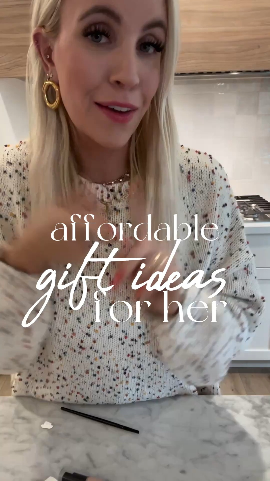Affordable gift ideas for her! Comment SHOP and I’ll send you a full list of a bunch of ideas!
.
I’ve rounded up a full face of makeup for any teen/girl on your list- all for under $45! e.l.f. is doing 40% off orders over $35. I have compiled a list of all of my faves!