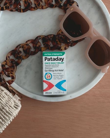 #ad | If you suffer from eye allergies, girrrl I got you! Run to @Target and pick up Extra Strength @pataday and thank me later 👌🏽 @pataday @shop.ltk #TargetPartner #allergies #BringItOn #Pataday #Target
