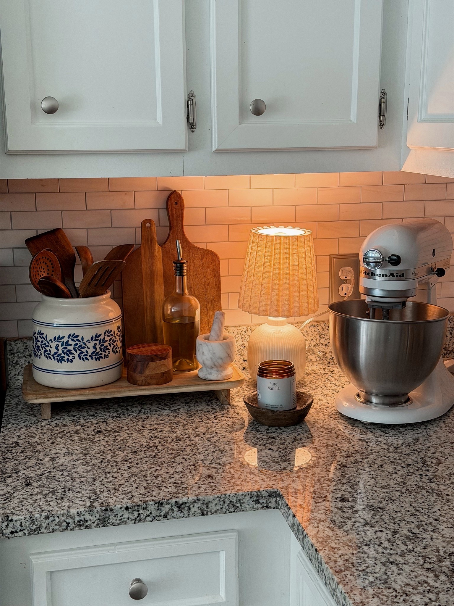 Cozy kitchen corner styling

#LTKdayinmylife #LTKHome