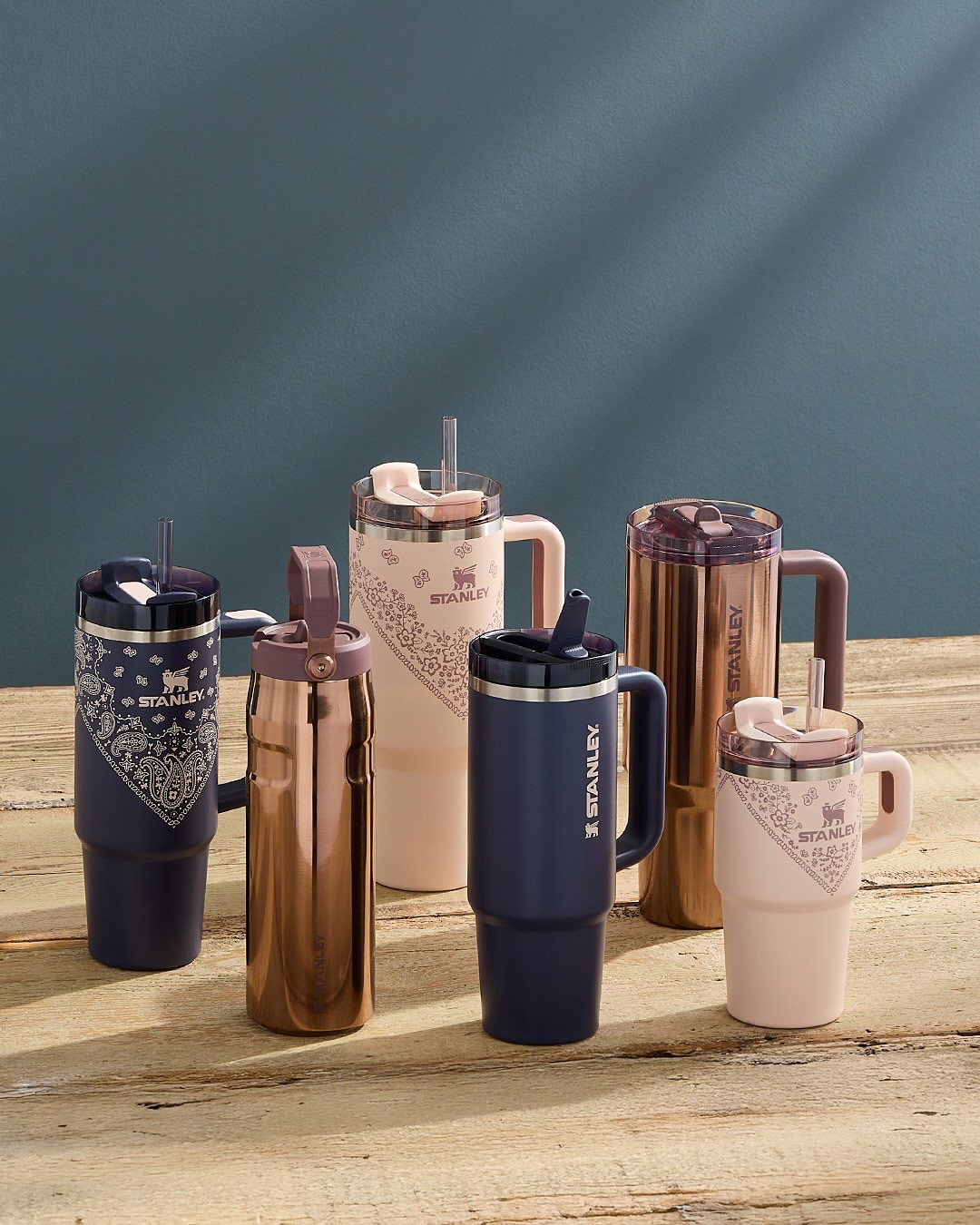 Stanley Drops 'Stunning' New Collection of Cups, Tumblers - Say hello to summer with the Mesa Rose Collection.

Its 'polished' and 'elevated' summer collection includes an all-new tumbler style–and it's expected to sell out quick.

#stanley #tumbler #limitededition 