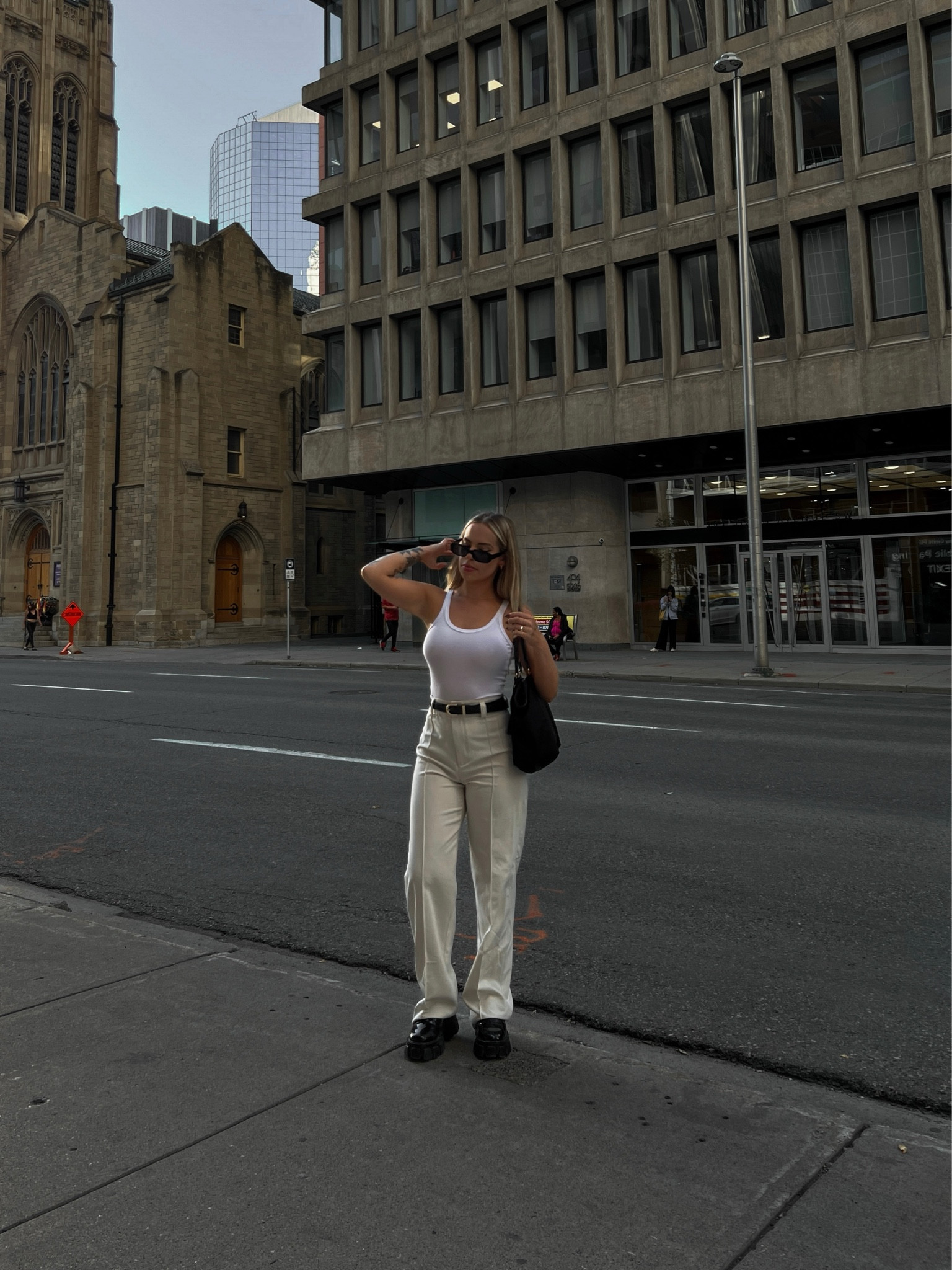 the fall shoes are out🖤 

a great way to transition your looks to fall is by simply swapping out your shoes! swapping out sandals, strappy heels and sneakers with loafers, boots, uggs etc. can make a huge difference when achieving a super stylish fall look🖤

#LTKshoecrush #LTKSeasonal #LTKstyletip