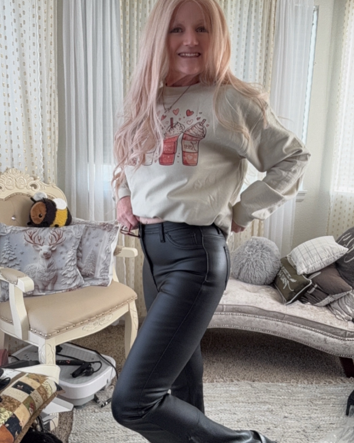  WillowBoutique’s Valentine bundles are ready! Adorable graphics on soft lofty sweatshirts paired with the most figure-flattering, high-waisted jeans. Great colors, festive graphics and an amazing price.
https://willowboutique.com/SWEETYT20 …the code “SweetyT20” gets you a great discount!

#LTKOver40 #LTKFindsUnder100 #LTKStyleTip